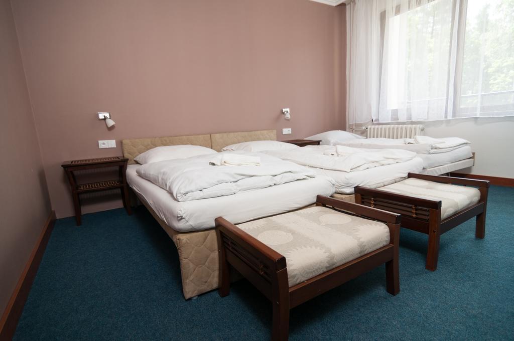 Hotel Radejov Knezdub Luaran gambar