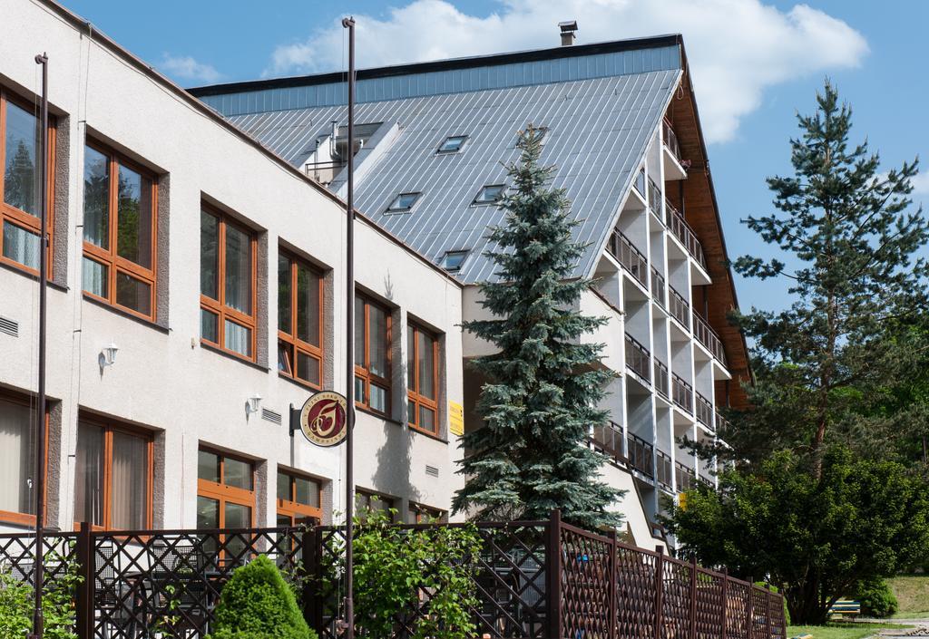 Hotel Radejov Knezdub Luaran gambar
